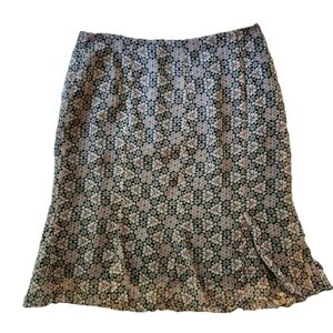 Vintage Kathie Lee Women's  Skirt Size 12. 100% Polyester. Gray & Black. Lined